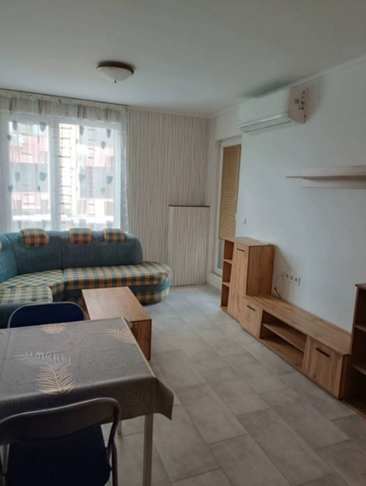 Дава се под наем Двустаен апартамент в София, Бъкстон - 57 кв.м за 597.21 € - Снимка #2