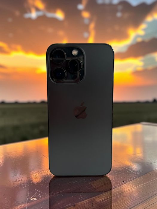 iPhone 13 Pro, Pret 1300 lei