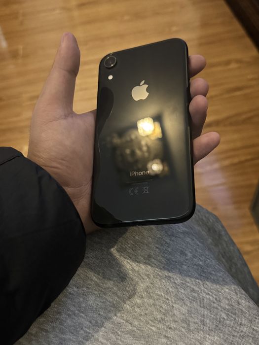 Iphone xr 64gb.