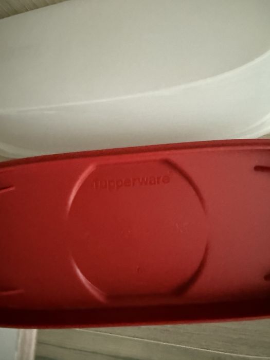 Колбасница (контейнер «Салями») от Tupperware