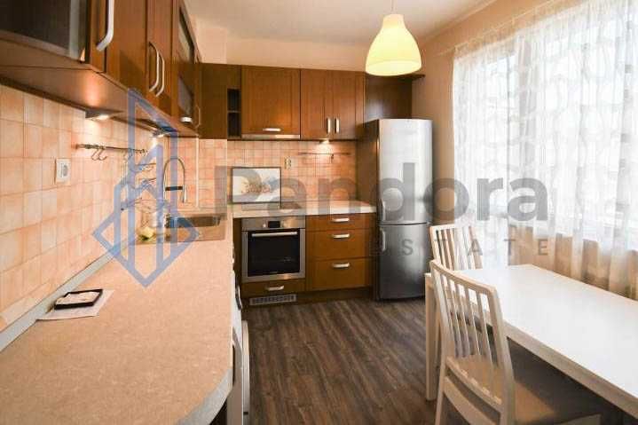 Дава се под наем Двустаен апартамент в София, Изток - 76 кв.м за 499 € - Снимка #3