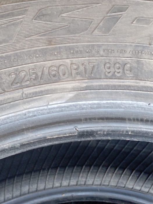 Продам зимние Шины 225/60/R17
