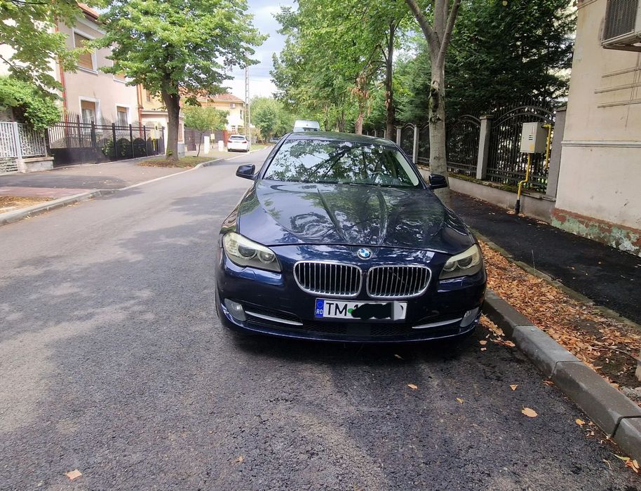 BMW Seria 5 Vând BMW 528i F10 2010 • Benzină • HUD • Scaune ventilate • Cruise con