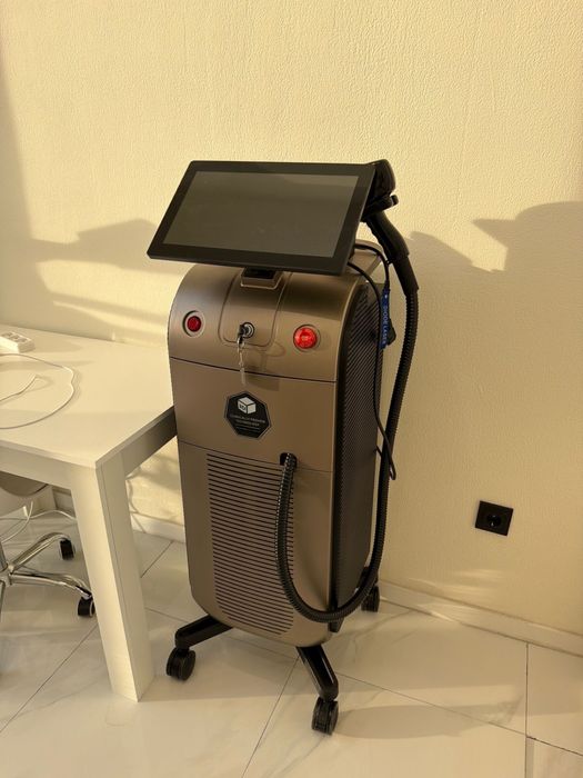 Аппарат для лазерного удаления волос