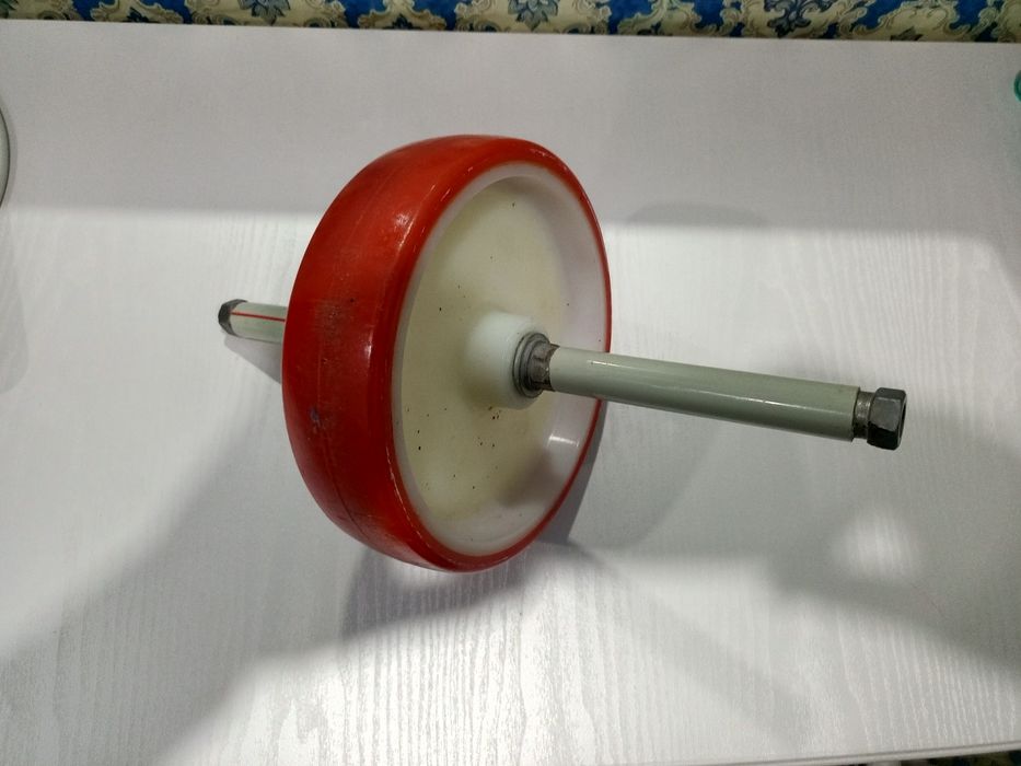 Продам гимнастический ролик пресса