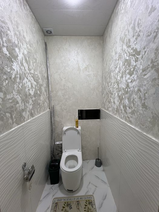 Uy sotiladi 2 xonali Navoi kuchda Prezident maktabi oldida