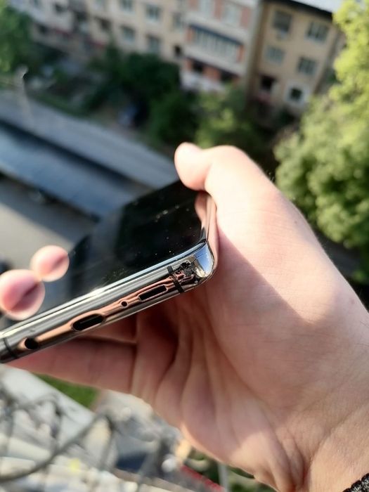 Samsung S10+ ...