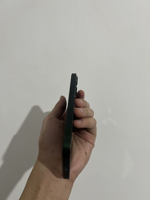 продаю iphone 13 в идеале