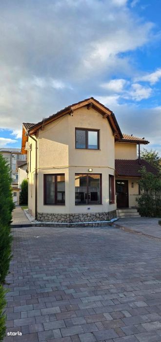 Casa De Inchiriat In Zona Centrala A Ramnicului ( Matei Basarab)