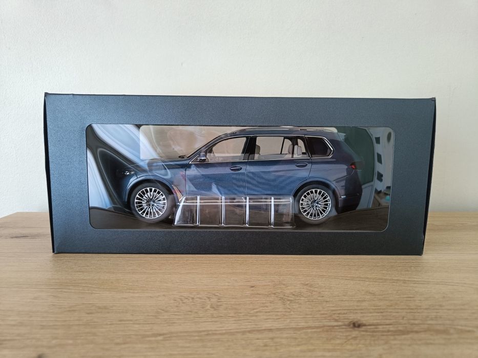 BMW X7, Kyosho 1:18