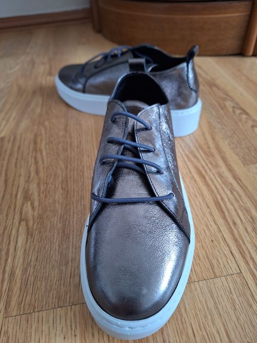 Женская обувь новая