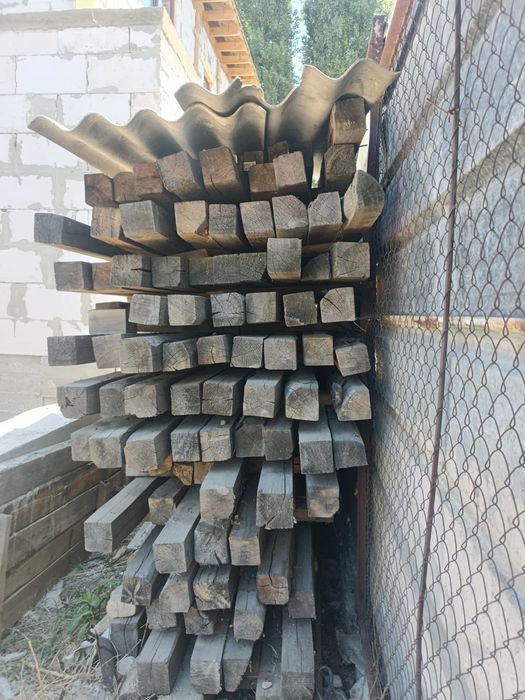 Продам брус  10*10, 9*9 разные есть