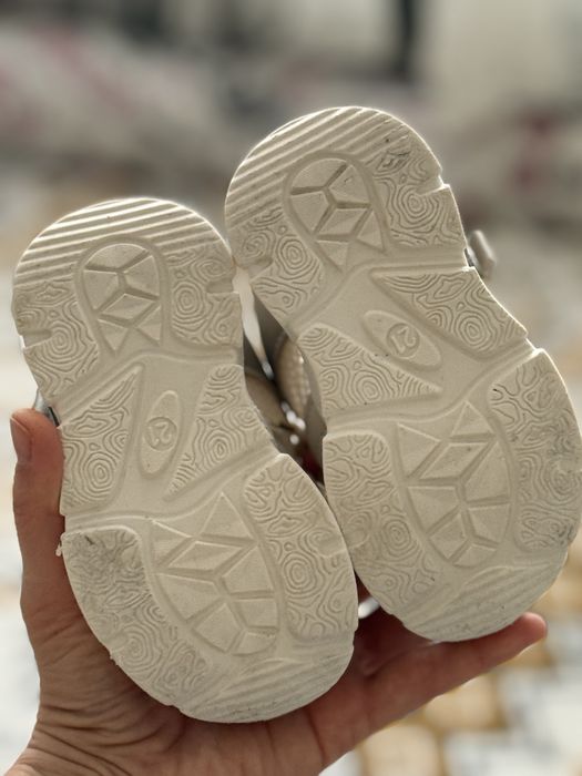 Детская обувь новая