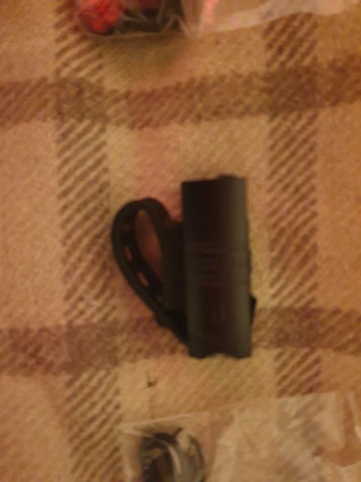 Комплект акумулаторни фар и задни светлини за велосипед-нов