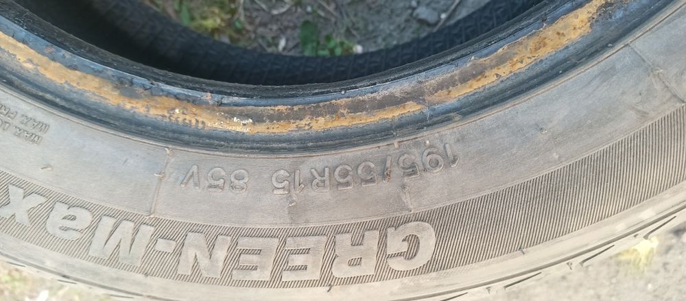 Продам два балона летней резины на 15