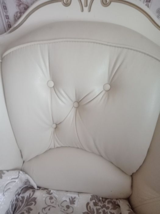Диван креслосымен сатылады