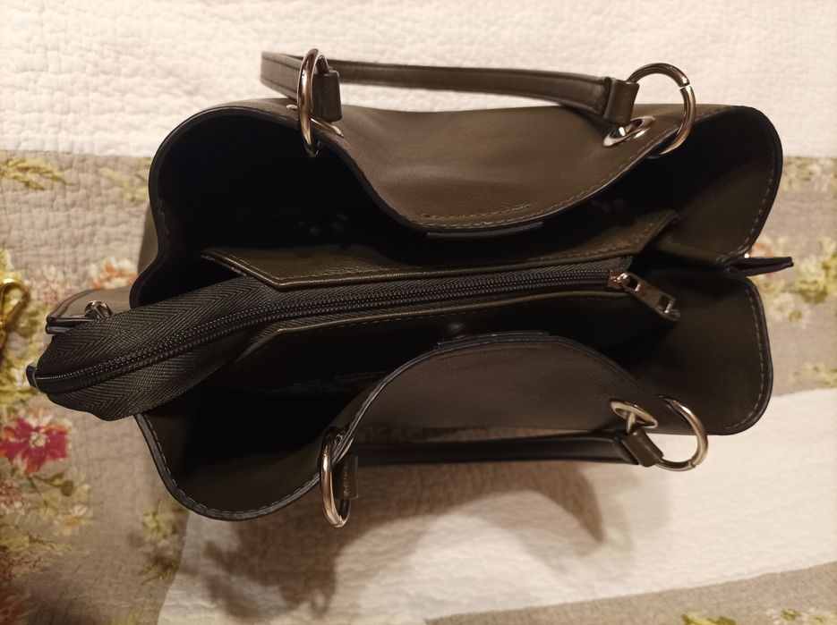 Продам сумку из эко кожи.