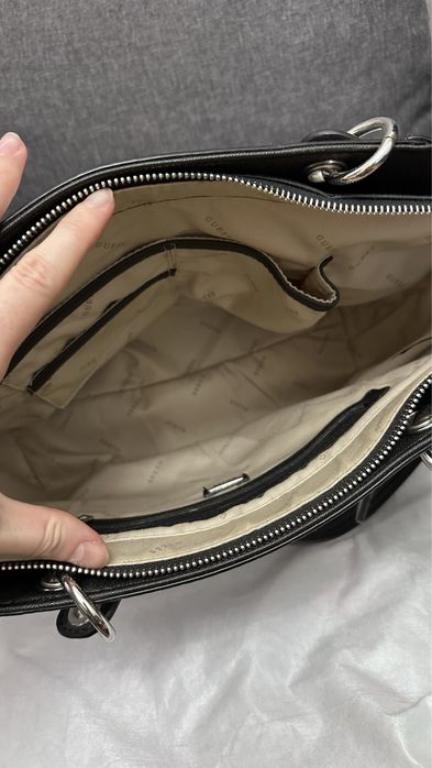 Чанта Guess
