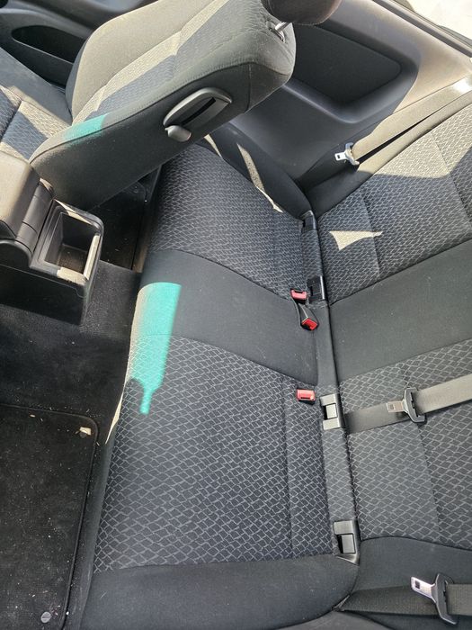 Салон за BMW компакт 2005 година