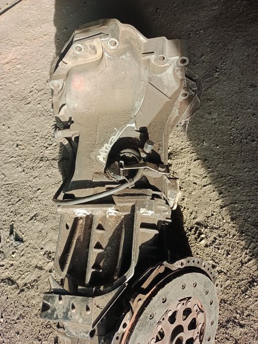 Продам каропку,ауди100