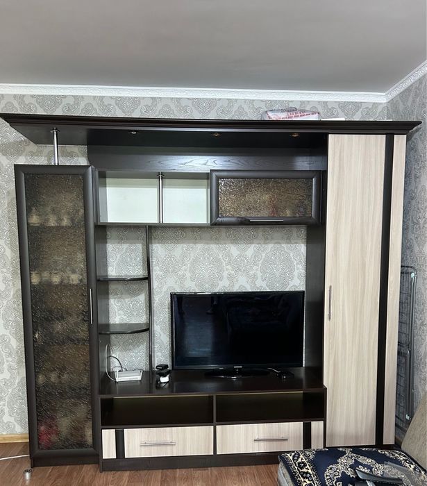 Продам горку в гостиную
