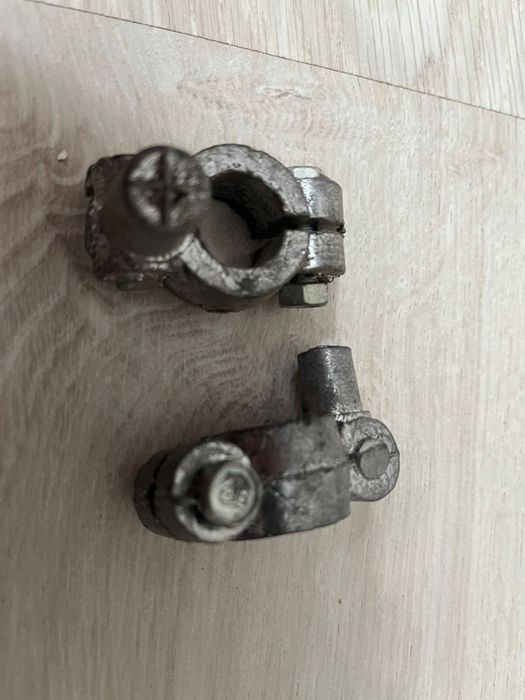 Продаю Свинцовая клемма аккумулятора