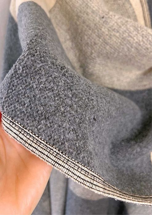 Италианско пончо в пастелни цветове