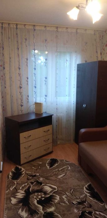 Proprietar inchiriez apartament 3 camere