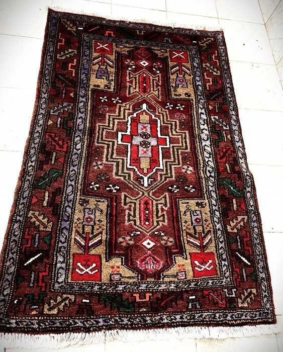 Deosebit covor oriental-lana-manual-cromatica si model deosebite-Belgia