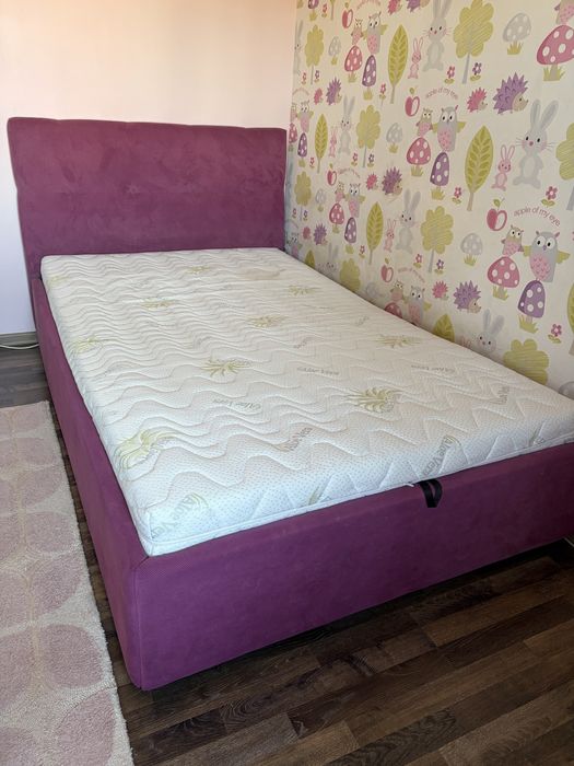 Pat tapițat cu ladă depozitare + saltea – stare foarte bună