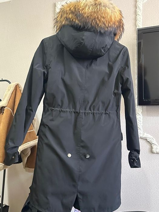 Продам парку зимнюю