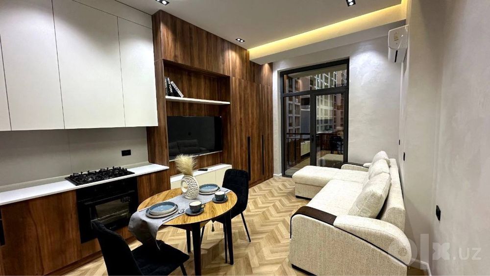 НОВОСТРОЙКА  ЖК "Imperial Club Citу" Юнусабадский район вид во двор