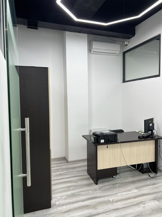 Сдам в аренду магазин+офис 300м2 На Паркентской улице.