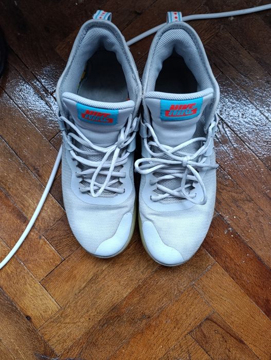 Продавам маратонки Nike airmax