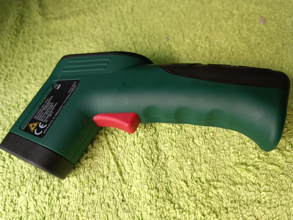 Termometru infrarosu