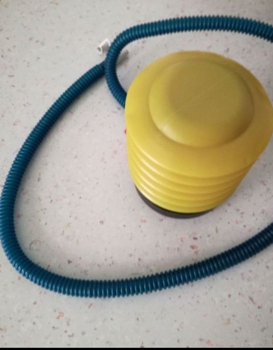 Pompa manuala de picior saltea perna perne noua nou