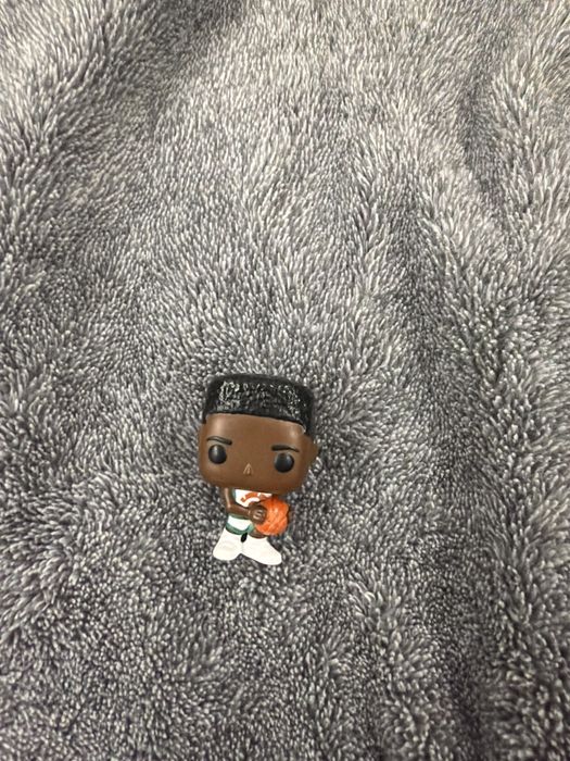 Обменяю фигурки осд