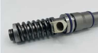 Injector 20363748 pentru camion Volvo - Piese de schimb Volvo