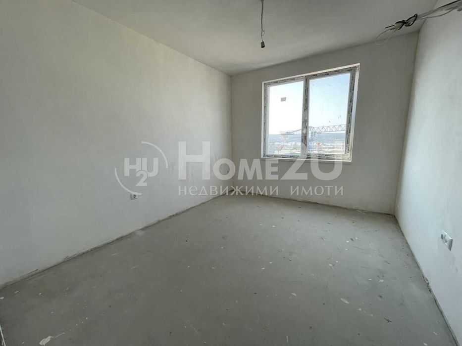 Продава се Тристаен апартамент в Варна, Трошево - 101 кв.м за 1676 €/кв.м - Снимка #1