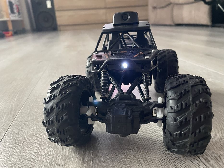 Masinuta cu telecomanda si camera live 2 acumulatori