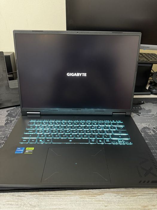 Продам ноутбук новый Gigabyte A16