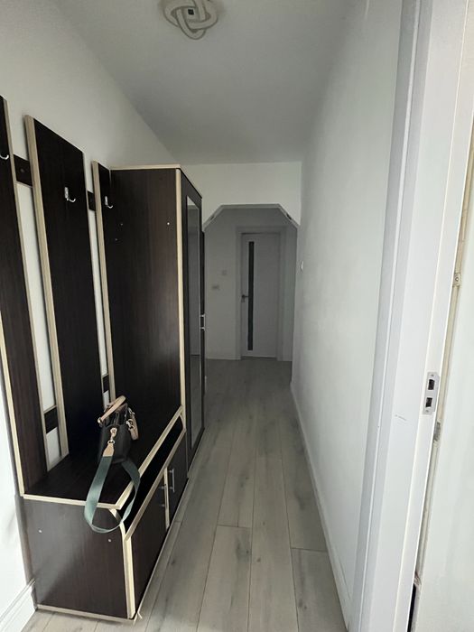 Apartament de inchiriat cu 2 camere.