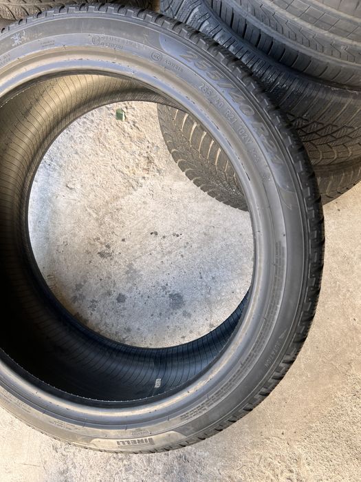 2 anvelope iarna 255/40/21 , pirelli !