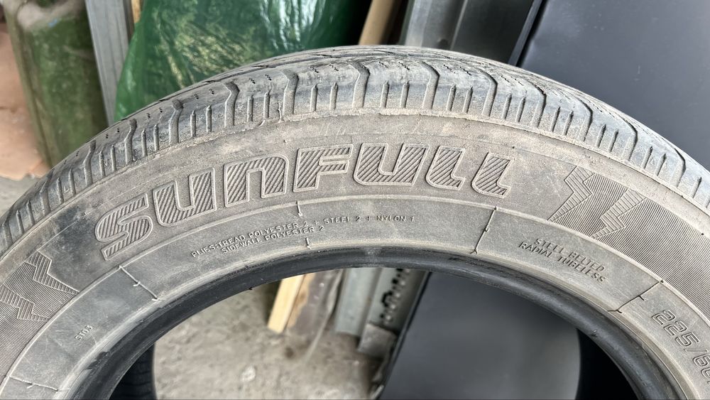 Продается шины летние