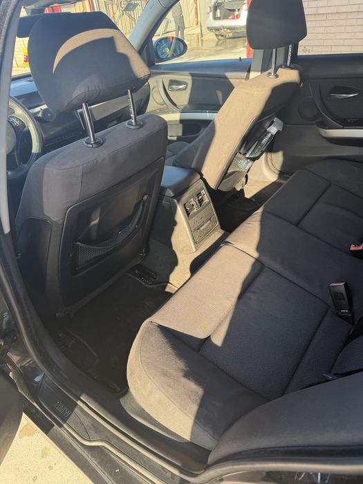 Vand sau schimb Bmw e 91 an 2006