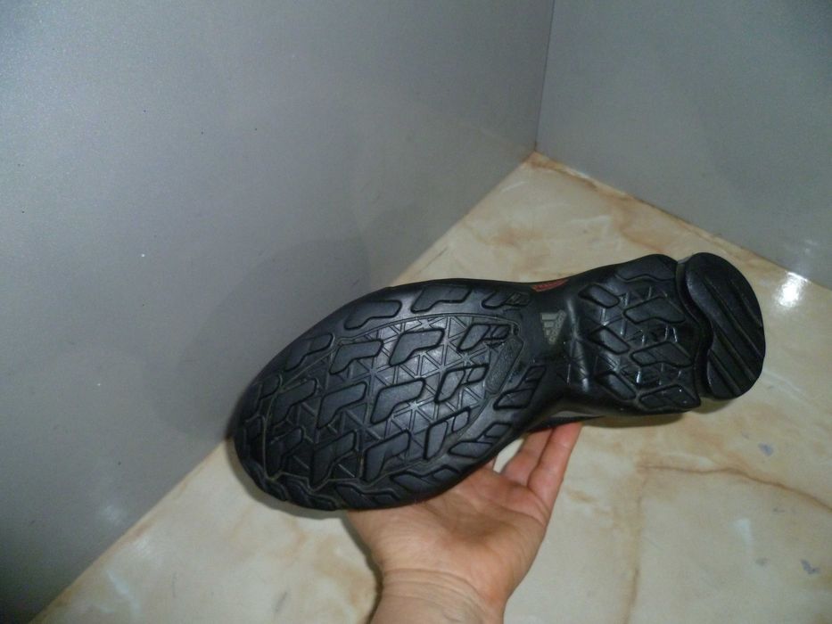 ADIDAS Terrex маратонки №40