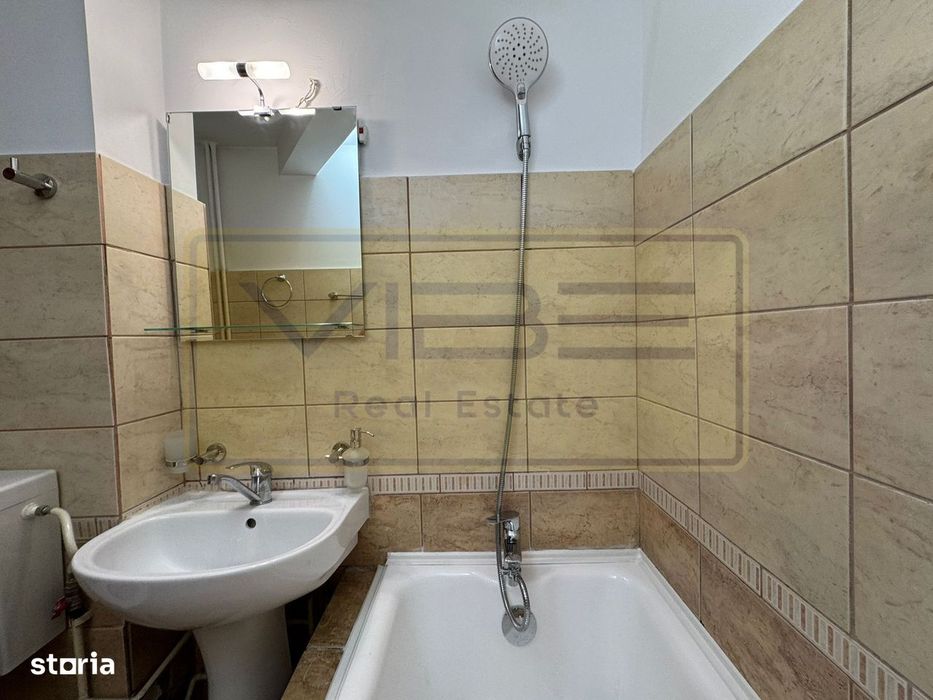 Apartament 2 camere decomandat Tatarasi - Blv V. Lupu