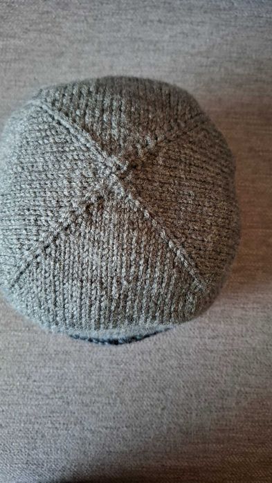 Caciula (fes ) barbati tricotat manual