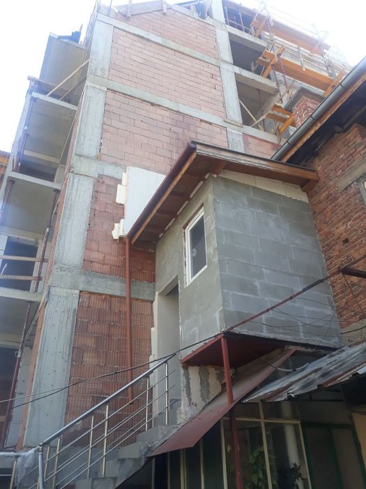 Продава се Тристаен апартамент в Пловдив, Гагарин - 80 кв.м за 1938 €/кв.м - Снимка #2