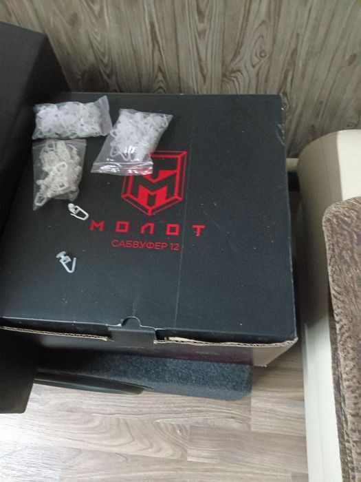 Продам сабвуфер денамик и тд